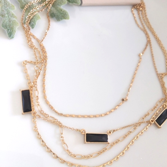 🆕🌿GOLD CHAIN NECKLACE🌿 - Picture 3 of 9